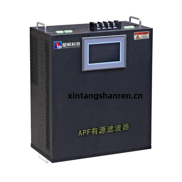 XMPQ通(tong)過(guo)外部(bu)互(hu)感(gan)器(qi)CT，實時(shi)檢(jian)測(ce)電網(wang)電(dian)流(liu)或者負載電(dian)流(liu)，控制器(qi)通(tong)過(guo)快(kuai)速傅(fu)裏(li)葉(ye)變換提(ti)取(qu)出負(fu)載的(de)基(ji)波(bo)電流(liu)、各(ge)次諧波電流(liu)，通(tong)過(guo)DQ旋轉(zhuan)坐(zuo)標得到(dao)有功、無功、負序等數據(ju)，然(ran)後通(tong)過(guo)IGBT功率變換器(qi)產(chan)生與(yu)補(bu)償目(mu)標（諧波(bo)、無功、不(bu)平衡）大小相等相位(wei)相反的(de)補(bu)償電流(liu)註入(ru)電(dian)網(wang)，實現(xian)對(dui)電(dian)網(wang)側(ce)的(de)電能(neng)質量(liang)改善功能(neng)。…